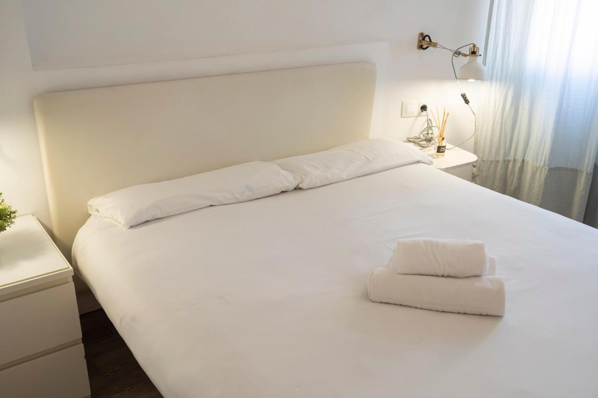Apartamento Coqueto Малага Экстерьер фото